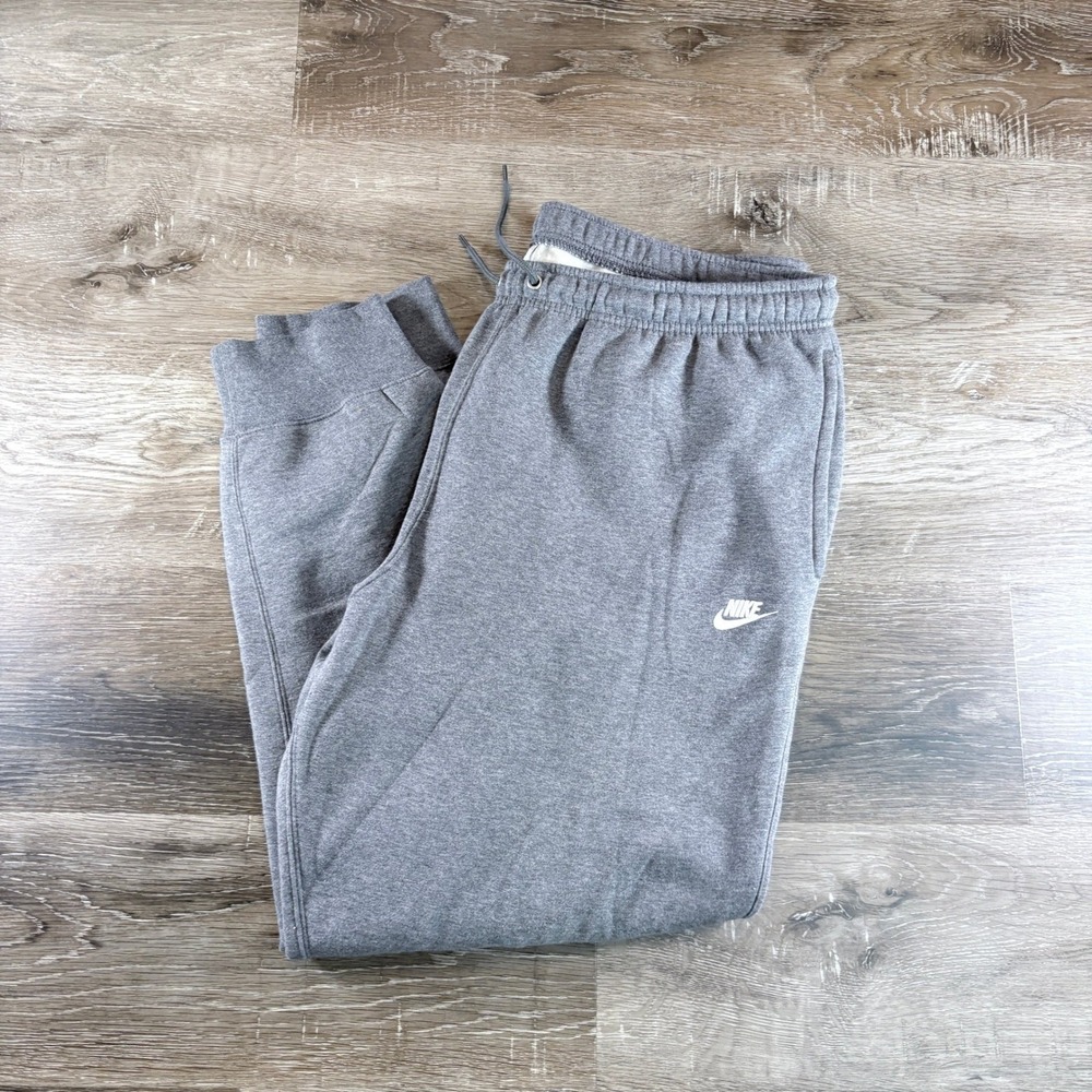 Nike Men's Club Fleece Joggers Gray Back Pocket Elastic Waistband Size XL